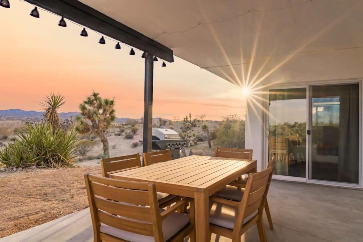 Villa Kinetic House-Joshua Trees Sculptures Cowboy Pool Yucca Valley Esterno foto
